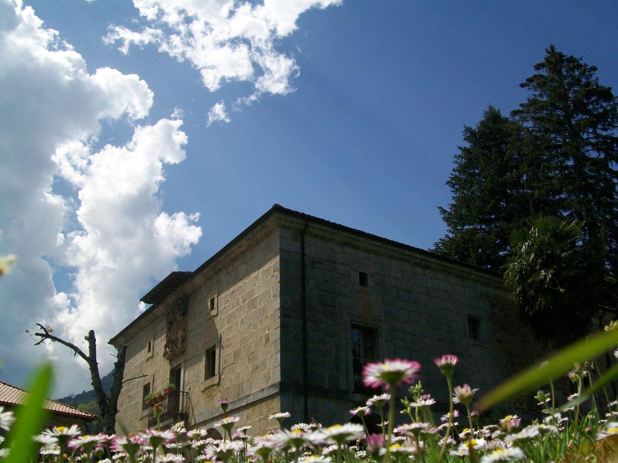 Casona Valle De Soba Regules Eksteriør billede