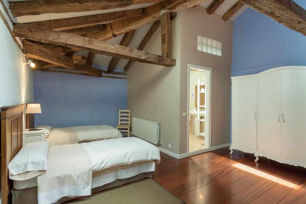 Casona Valle De Soba Regules Eksteriør billede