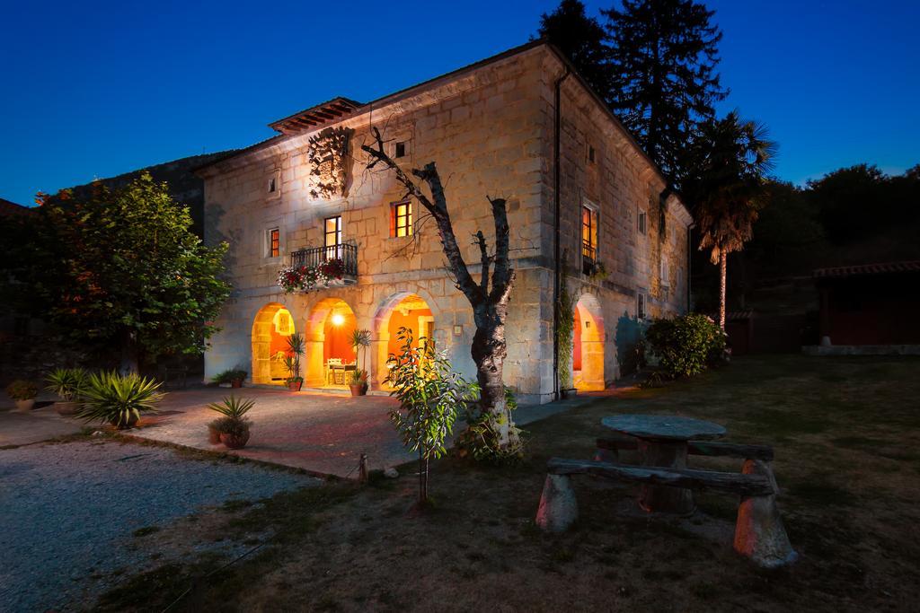 Casona Valle De Soba Regules Eksteriør billede