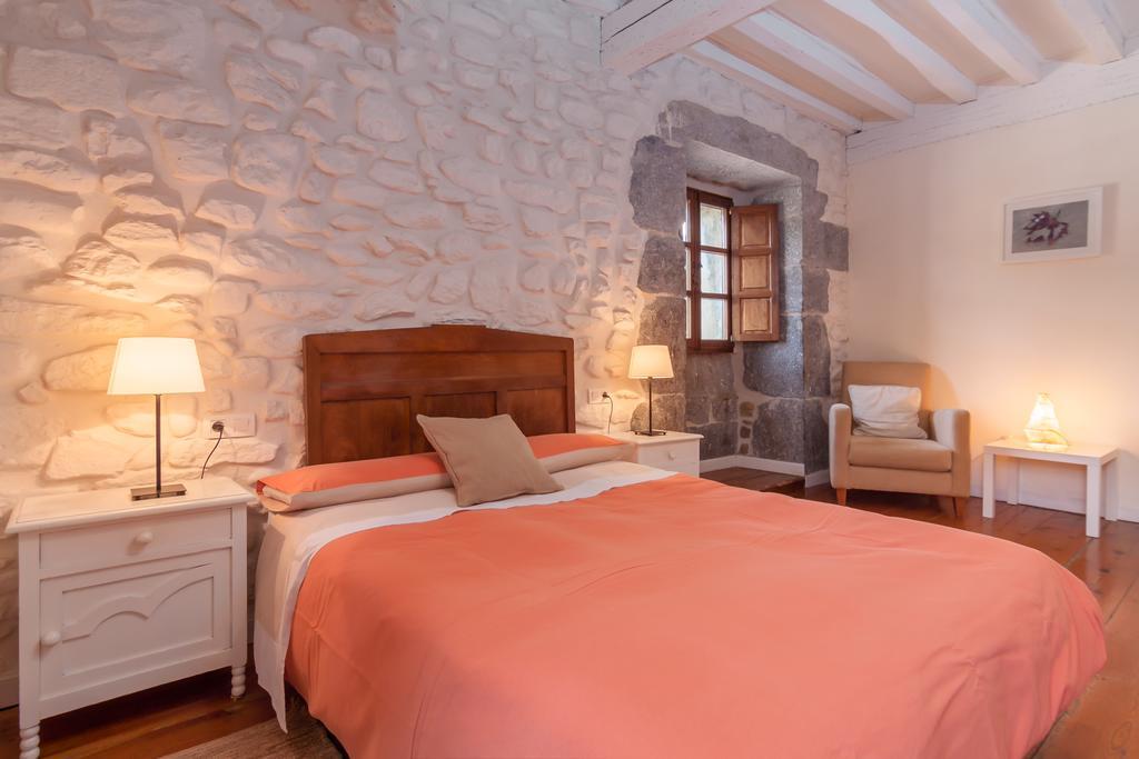 Casona Valle De Soba Regules Eksteriør billede