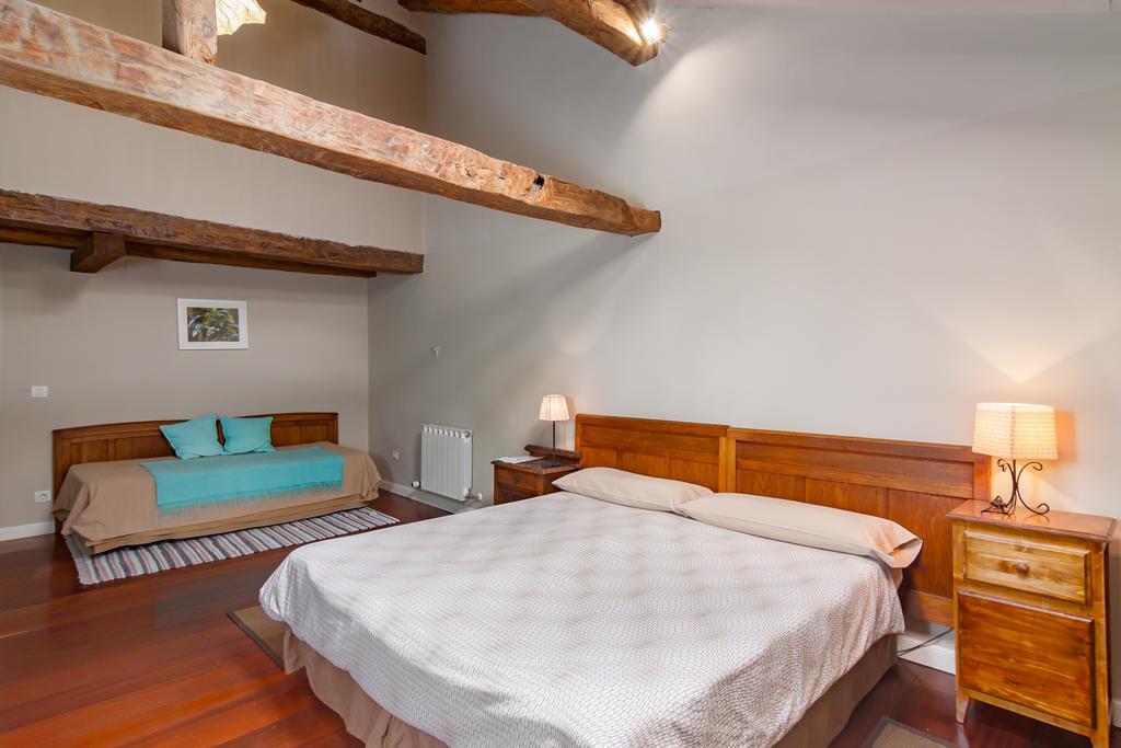 Casona Valle De Soba Regules Eksteriør billede